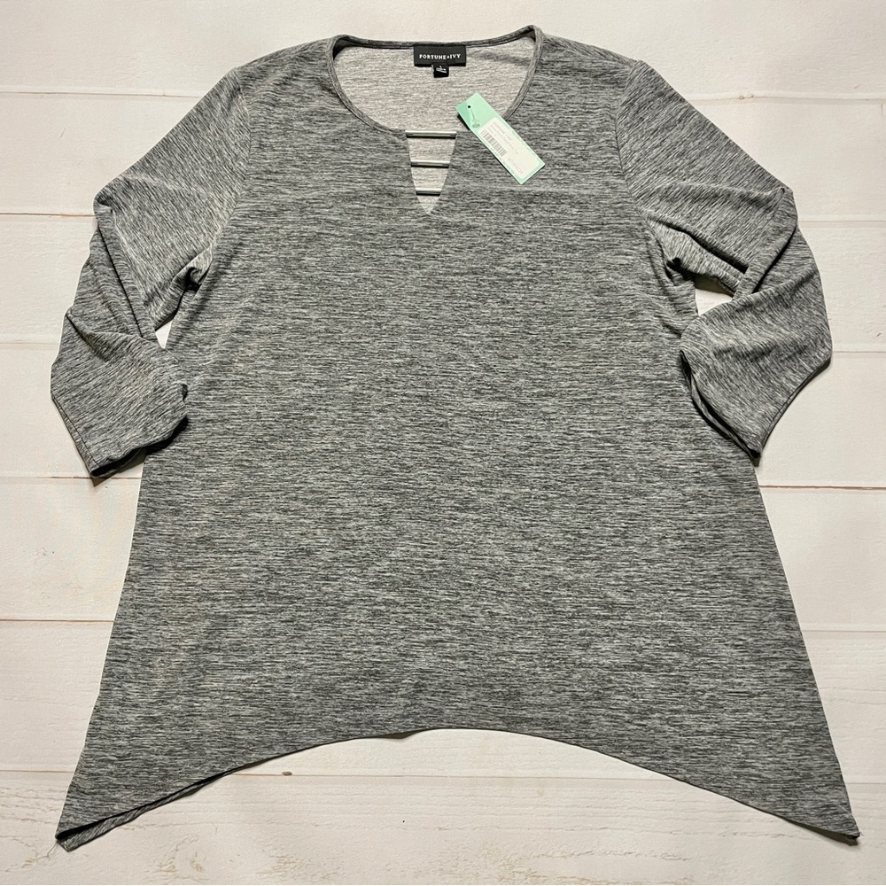 NWT - Fortune & Ivy - Women’s Gray Blouse - Size Large